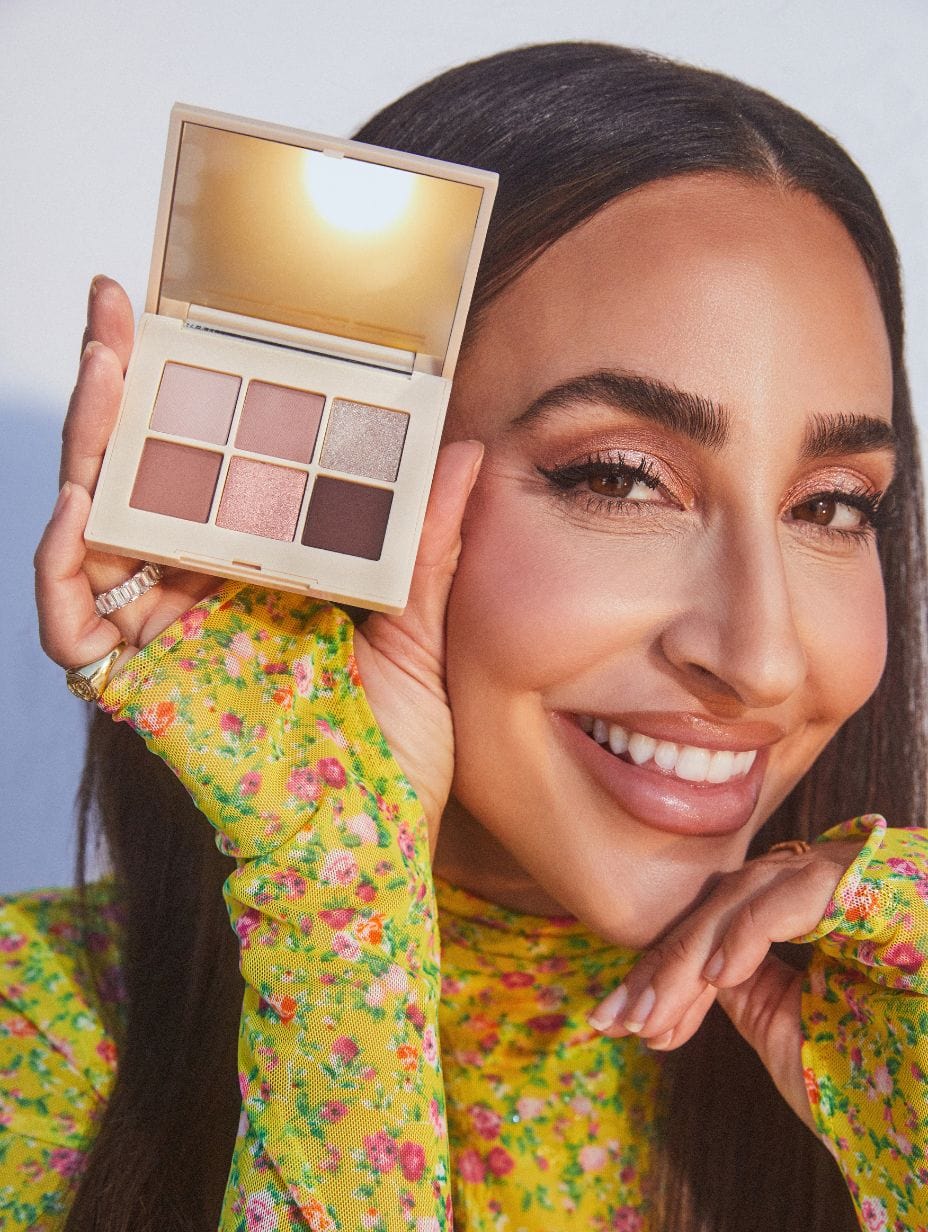 The Palm Palette - Roses In Hand - Model Image