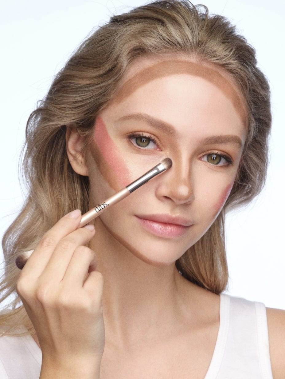 Duo Brush Eye - Model Image