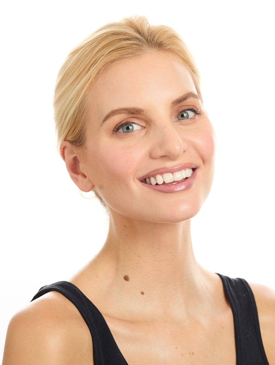 Desert Island Duo - Shade 1.5 - Model Image