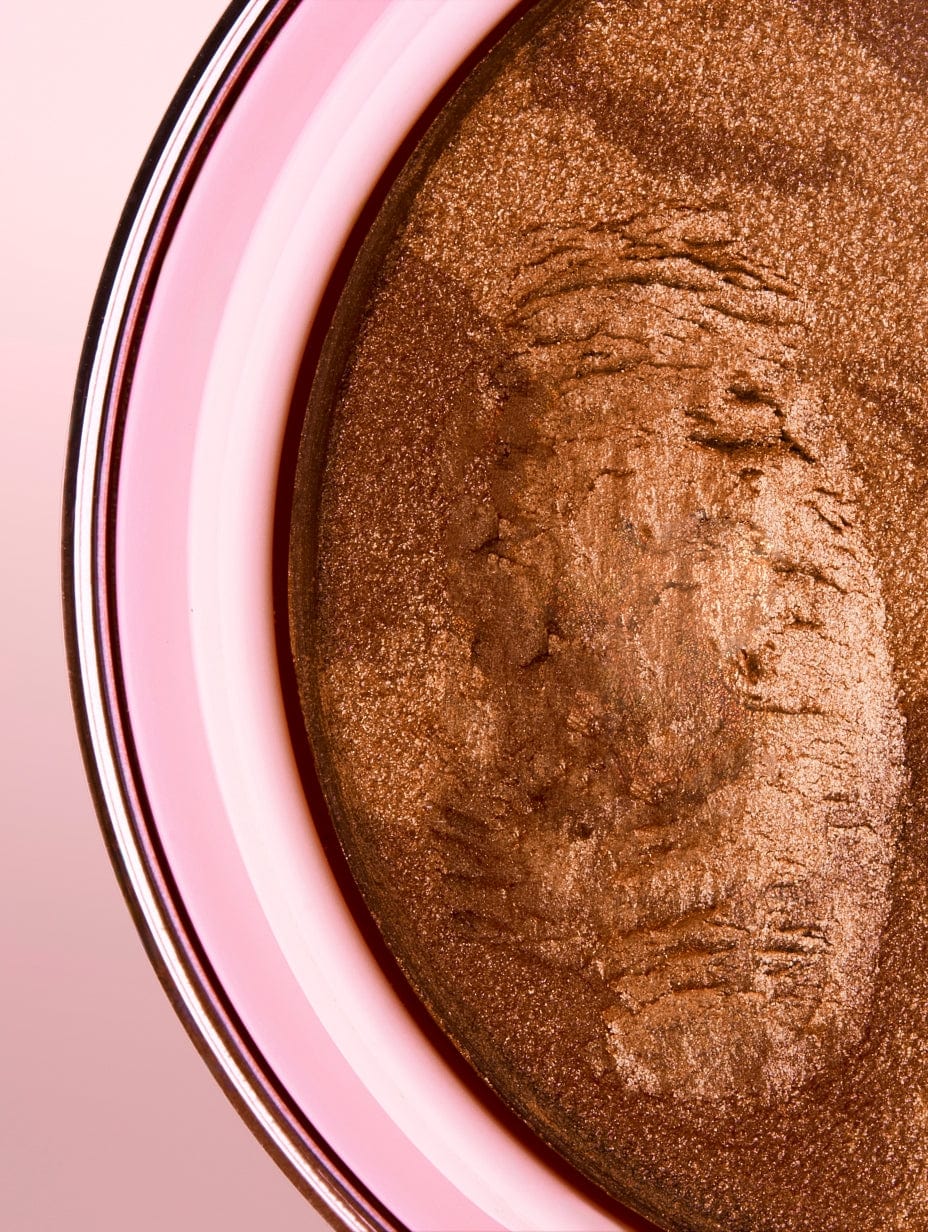 GlowBounce - Sunlit Glow - Model Image